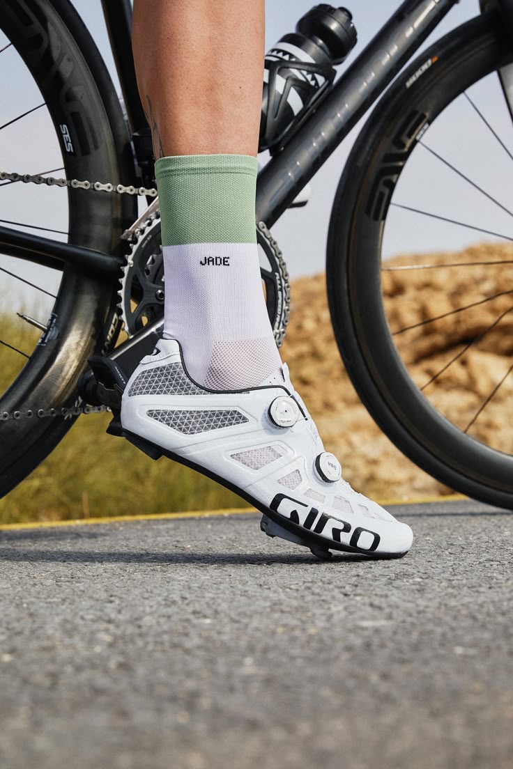 Performance Cycling Crew Socks | Breathable Dual-Tone Sports Socks for Men & Women | Lightweight, Sweat-Wicking, and Comfortable for Road & Mountain Biking | Pack of 1 Pair (White & Green)